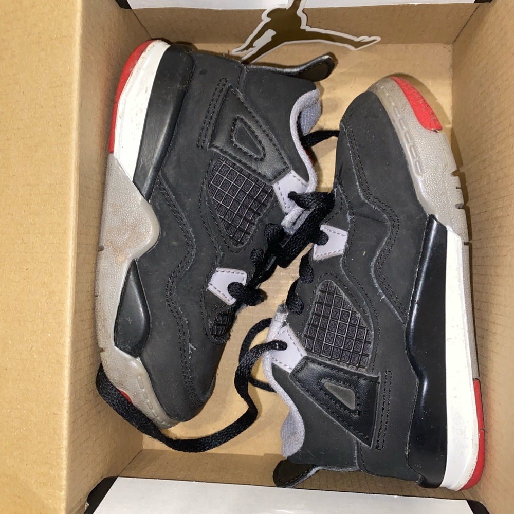 Air Jordans 4 retro toddler 8c
